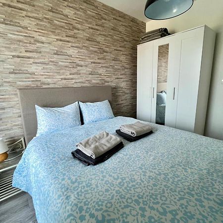Appartement Vue Mer Et Marina, Loggia - Parking Courseulles-sur-Mer Exterior foto
